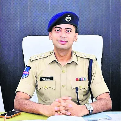 సైబర్‌ నేరాలపై అప్రమత్తంగా ఉండాలి
