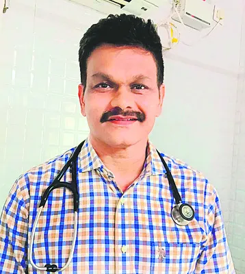 వైద్యుల డిమాండ్లను ప్రభుత్వం నెరవేర్చాలి 