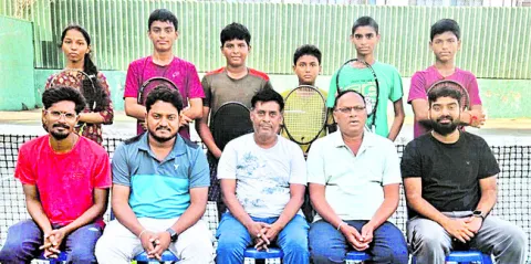 రాష్ట్ర స్కూల్‌ గేమ్స్‌ టెన్నిస్‌ పోటీలకు ఎంపిక 