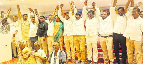 బీసీలు రాజ్యాధికారం సాధించాలి
