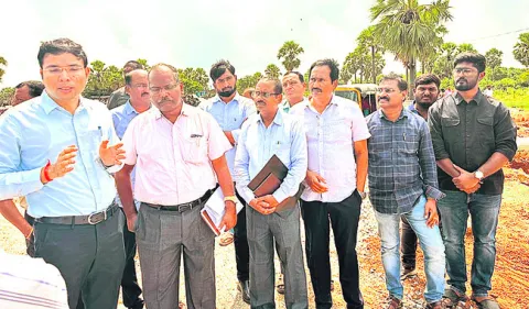 ఇసుక అక్రమ రవాణా అరికట్టాలి
