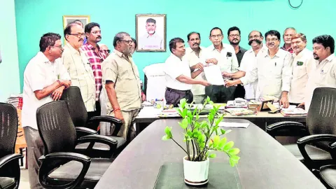 సమస్యలు పరిష్కరించకపోతే ఉద్యమిస్తాం 