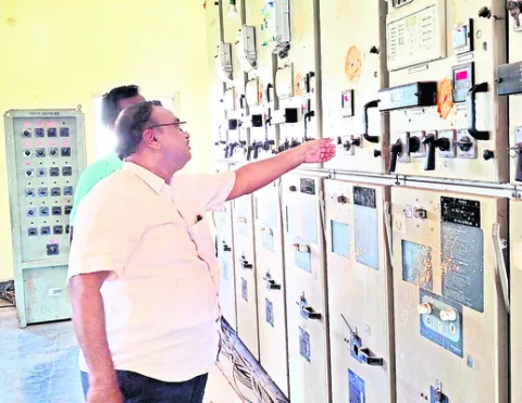బాధ్యతాయుతంగా సబ్‌స్టేషన్ల నిర్వహణ 
