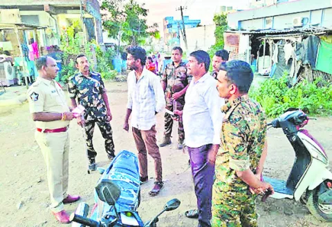 గంజాయి ప్రియులకు కౌన్సెలింగ్‌ 