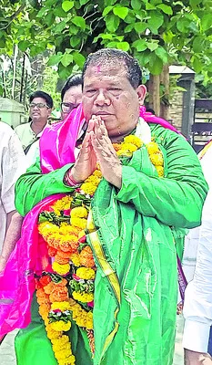 సొంతగూటికి అంతర్యామి గోమాంగో