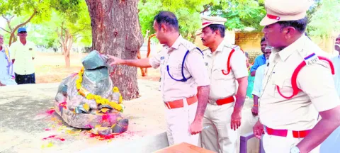 నంది విగ్రహం చోరీ కేసు ఛేదింపు 
