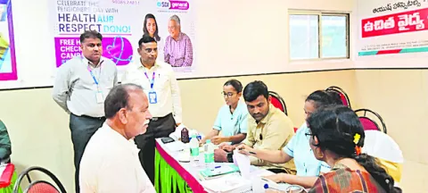 పెన్షనర్లకు రూ.30 లక్షల ప్రమాద బీమా 