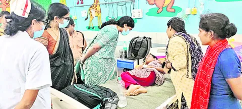 ఎవరిదీ నిర్లక్ష్యం? 