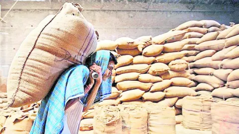 పేదల బియ్యం.. కూటమి నిర్లక్ష్యం 