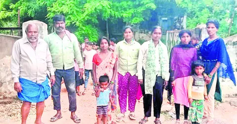 సర్దుబాటులో జాప్యమెందుకు? 