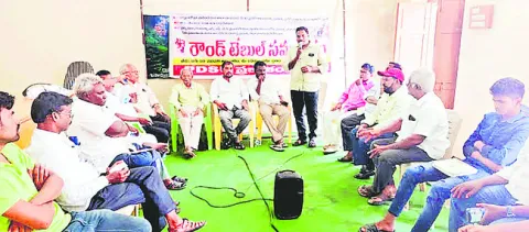 వైద్య కళాశాలల ప్రైవేటీకరణ సిగ్గుచేటు 