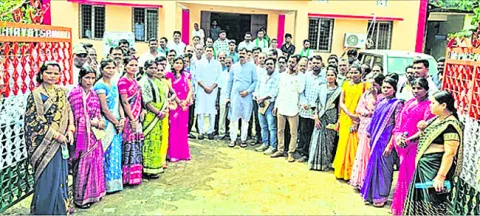 సమితి అధ్యక్షురాలిపై అవిశ్వాస తీర్మానం 
