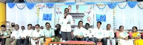 ఉపాధ్యాయుల సమస్యల పరిష్కారానికి కృషి
