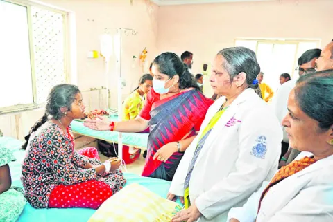 గిరిజన విద్యార్థులకు మెరుగైన వైద్యం
