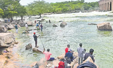 Heavy Flood to Musi River