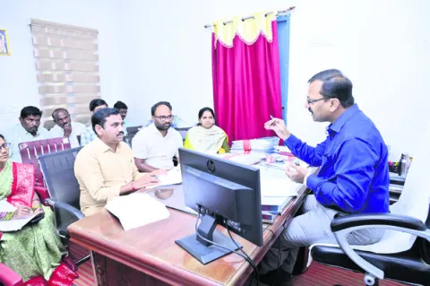పక్కాగా అసైన్డ్‌, భూదాన్‌, ప్రభుత్వ భూముల సర్వే