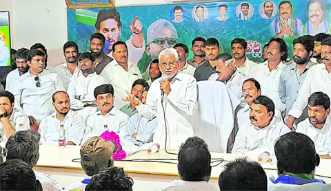 ప్రతి కార్యకర్తా సైనికుడిలా పోరాడాలి ! 