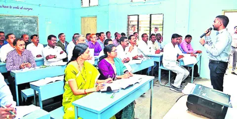 ఎన్నికల్లో లోటుపాట్లు రానీయొద్దు
