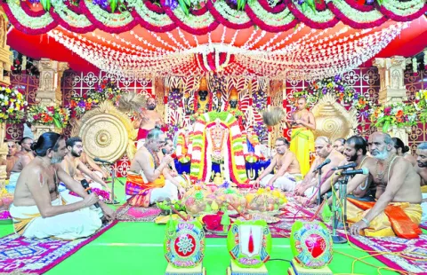 కమనీయ