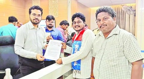 నిరుద్యోగ సమస్య పరిష్కరించాలి 
