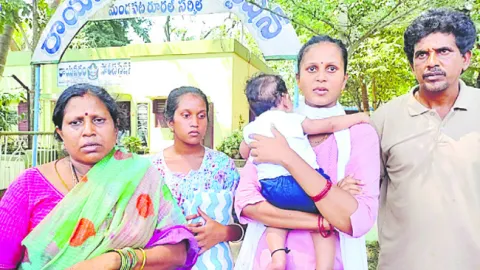 ఆటోను అటకాయించి దాడి