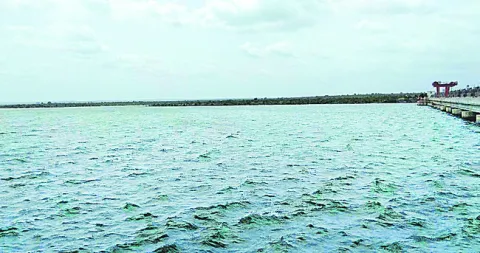 పులిచింతలకు 32,741 క్యూసెక్కులు విడుదల 