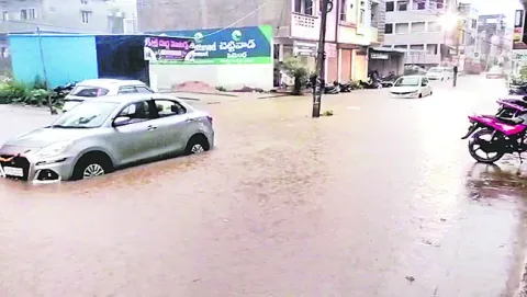 ఖేడ్‌లో కుమ్మేసిన వాన