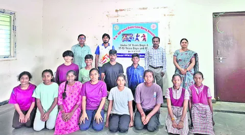 జిల్లాస్థాయి బాక్సింగ్‌ పోటీలు 