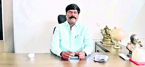 విద్యారంగాన్ని గాలికొదిలేసిన ప్రభుత్వం