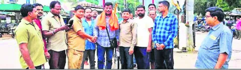 సైకిల్‌ యాత్రికునికి ఘన స్వాగతం 