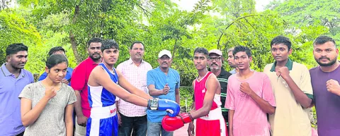 జోనల్‌స్థాయి పోటీలకు బాక్సర్ల ఎంపిక
