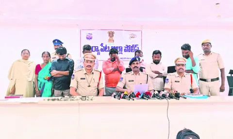 ‘సీఎంఆర్‌ఎఫ్‌’ నిందితుల అరెస్ట్‌