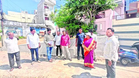 యుద్ధప్రాతిపదికన పనులు పూర్తి చేయండి