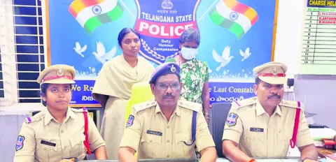 అత్తను హత్య చేసిన కోడలి అరెస్టు 