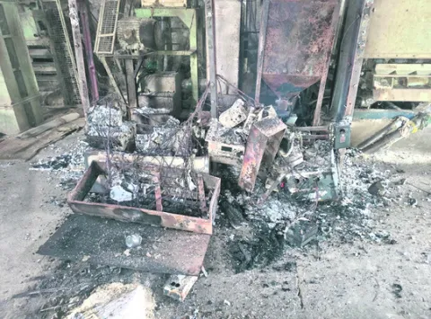 రైస్‌మిల్లులో  షార్ట్‌ సర్క్యూట్‌ 