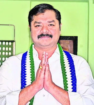 పత్తి రైతులను ఆదుకోవాలి