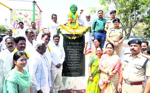 పోరాటయోధుడు కుమురంభీం