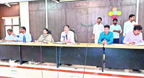 పరిసరాల శుభ్రత పై అవగాహన 