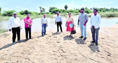 ఇసుక, మొరం రవాణాపై విచారణ