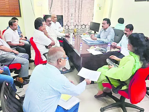 మిర్చి సీజన్‌ నాటికి ఏర్పాట్లు పూర్తి చేయాలి 