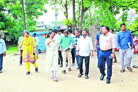 పర్యాటక రంగ అభివృద్ధికి కృషి 