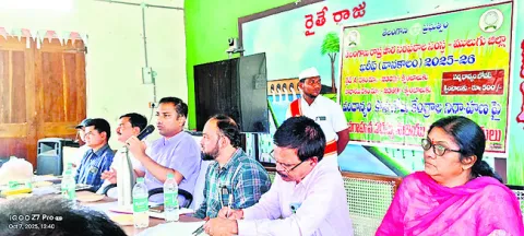 నిబంధనల మేరకు ధాన్యం కొనుగోళ్లు
