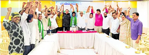 నల్ల జెండాలతో నిరసన తెలుపుదాం