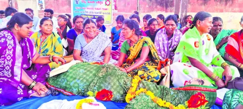 కులగణనలో కమ్మ అని రాయించండి  