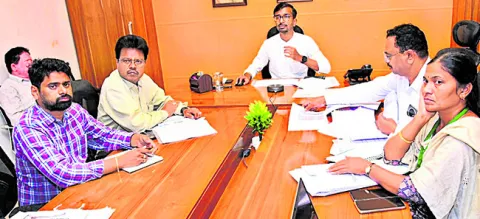 ప్రభుత్వ పథకాల అమలులో అశ్రద్ధ వద్దు ! 