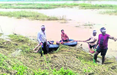 నదిలో దూకిన వ్యక్తి మృతదేహం లభ్యం