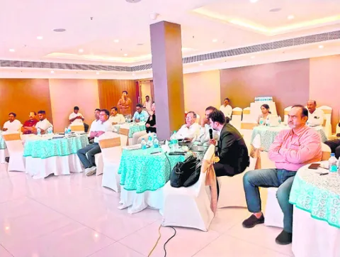 వాణిజ్యాభివృద్ధి దిశగా తిరుపతి రైల్వేస్టేషన్‌