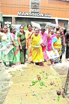 ● రాష్ట్రంలో విచ్చలవిడిగా లిక్కర్‌ దందా ● ప్రభుత్వ తీరు