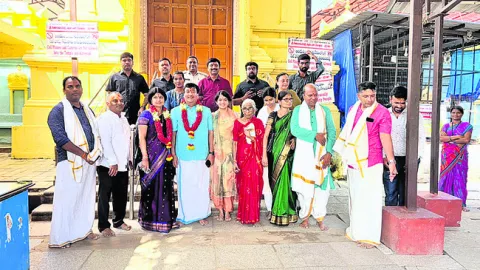 స్వర్ణ కవచధారణలో రామయ్య