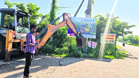 అనధికార బోర్డులు తొలగింపు